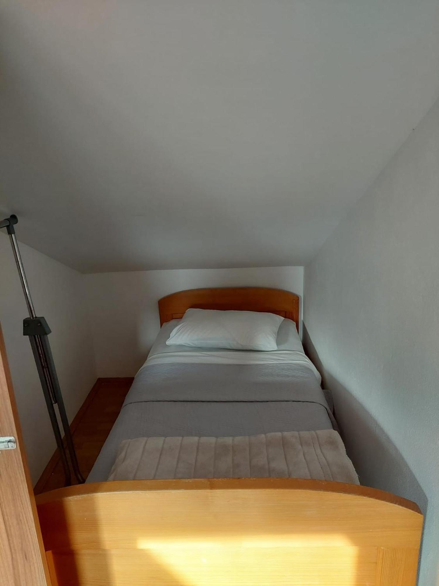 Apartments By The Sea Sukosan, Zadar - 12313 Номер фото